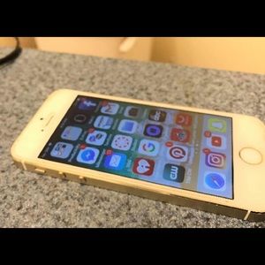 GOLD IPHONE 5S